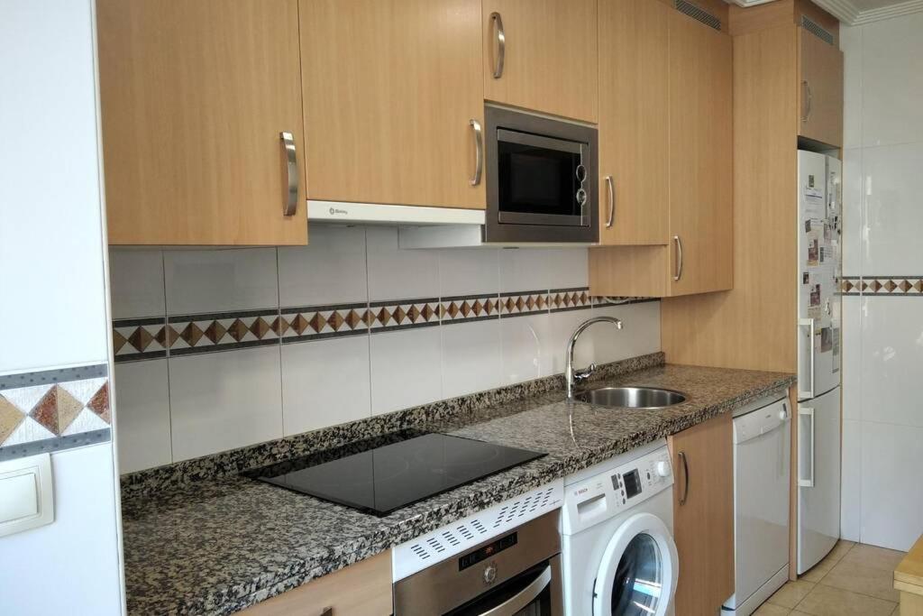 Ferienwohnung La Terraza De La Florida Terraza 225 M2 Oviédo Exterior foto