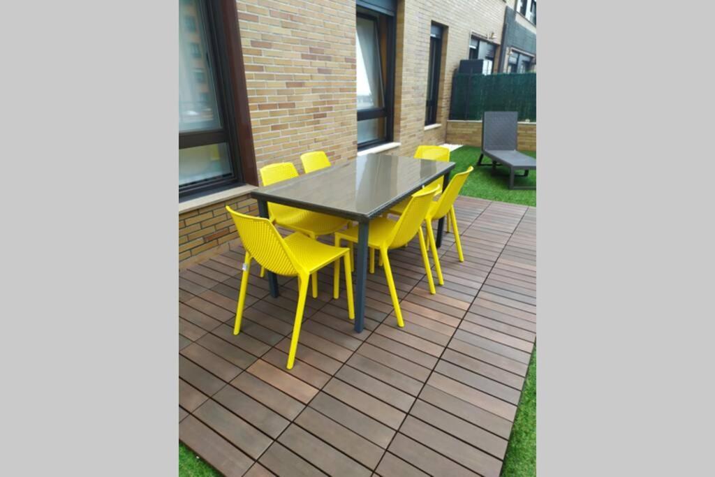 Ferienwohnung La Terraza De La Florida Terraza 225 M2 Oviédo Exterior foto